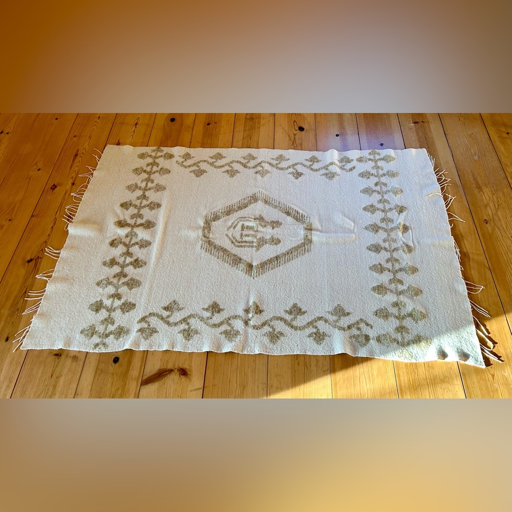 Hand woven wool blanket from Guatemala in ochre and ivory